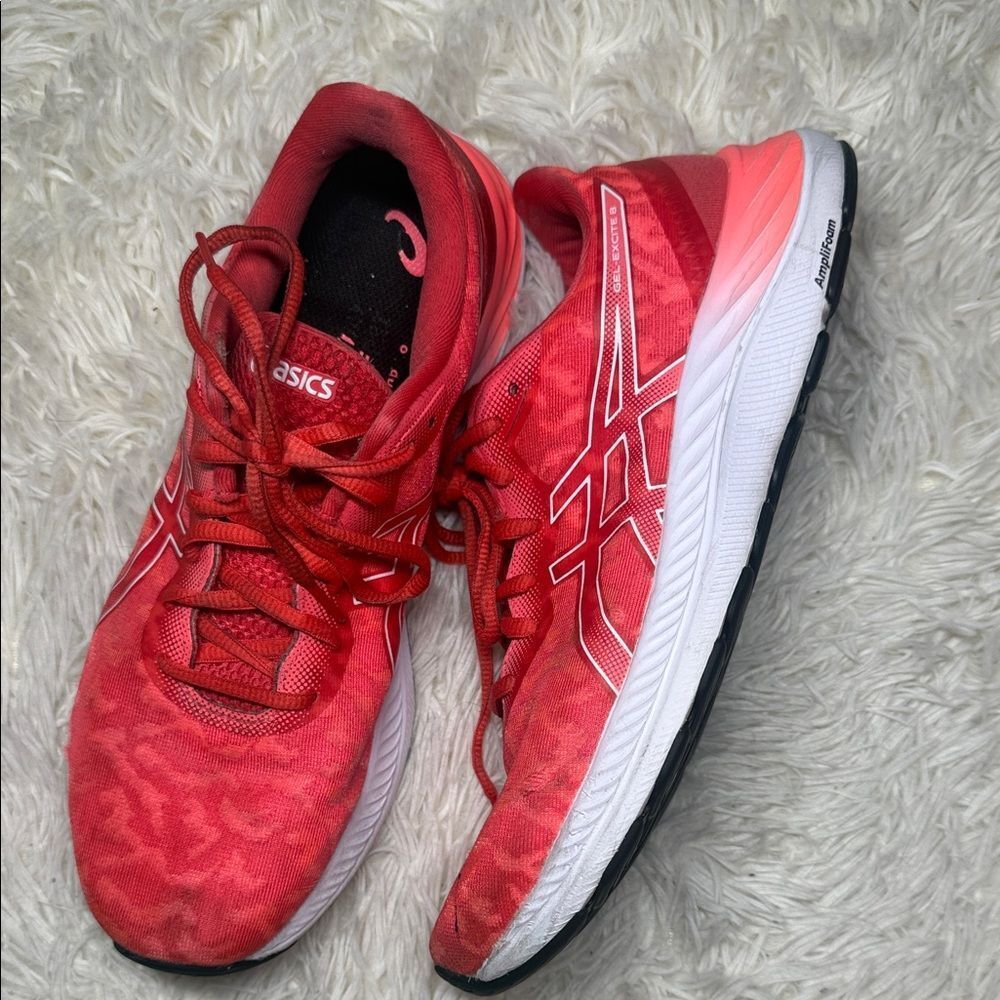 Asics woman’s Gel-excite 8 1012B085